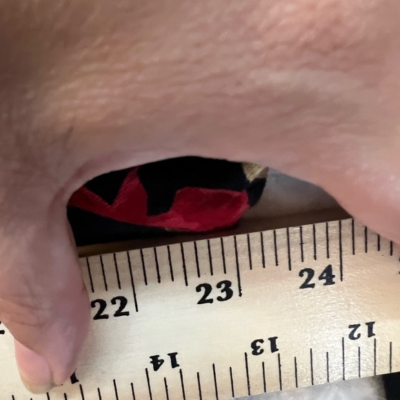 JM COLLECTION BLACK FLORAL SEQUIN/BEADED TOP 3/4 SLEEVE TOO CUTE EUC - Picture 9 of 11